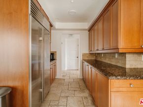 1835 Pandora Avenue 302, Los Angeles CA 90025