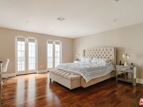 1835 Pandora Avenue 302, Los Angeles CA 90025