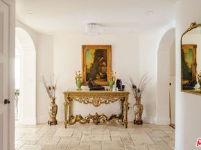 1835 Pandora Avenue 302, Los Angeles CA 90025
