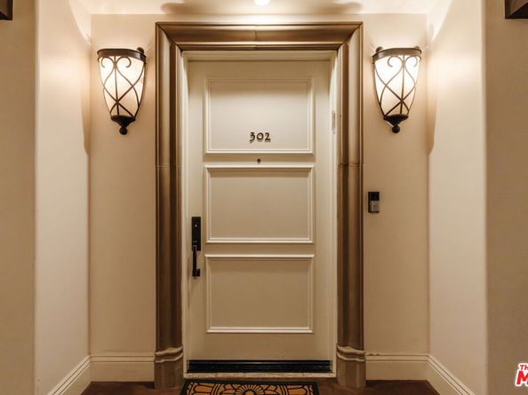 1835 Pandora Avenue 302, Los Angeles CA 90025