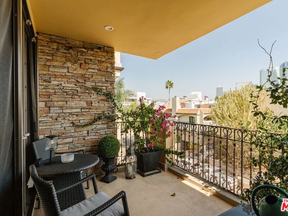 1835 Pandora Avenue 302, Los Angeles CA 90025