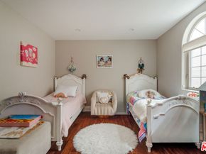 1835 Pandora Avenue 302, Los Angeles CA 90025
