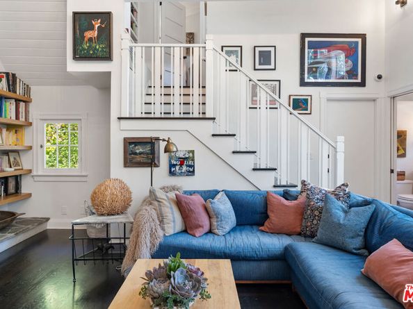 233 S Saltair Avenue, Los Angeles CA 90049