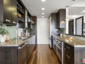 2222 Avenue Of The Stars 1004, Los Angeles CA 90067