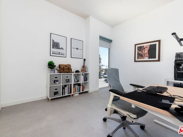 12411 Pacific Avenue 205, Los Angeles CA 90066