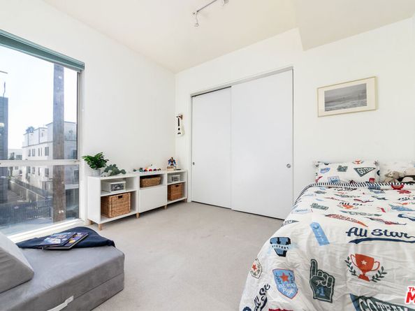 12411 Pacific Avenue 205, Los Angeles CA 90066