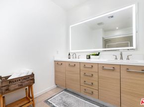 12411 Pacific Avenue 205, Los Angeles CA 90066