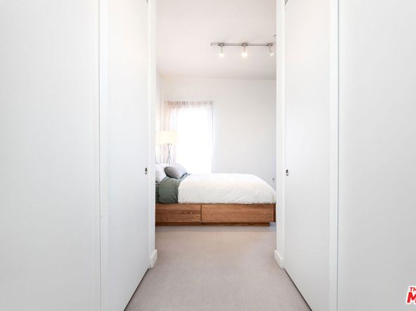 12411 Pacific Avenue 205, Los Angeles CA 90066