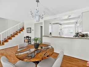 18419 Collins Street A, Tarzana CA 91356