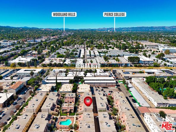 18419 Collins Street A, Tarzana CA 91356
