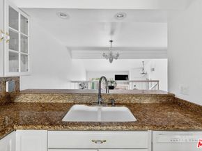 18419 Collins Street A, Tarzana CA 91356