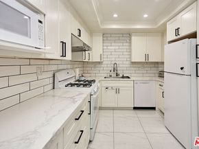 4444 Wilshire Boulevard 206, Los Angeles CA 90010