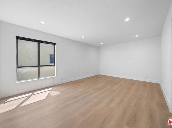 4444 Wilshire Boulevard 206, Los Angeles CA 90010