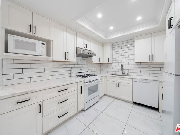4444 Wilshire Boulevard 206, Los Angeles CA 90010