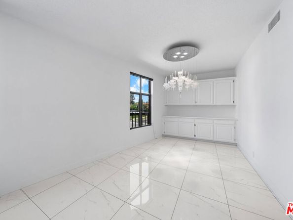 4444 Wilshire Boulevard 206, Los Angeles CA 90010
