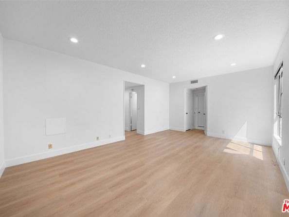 4444 Wilshire Boulevard 206, Los Angeles CA 90010