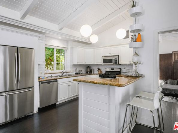 2225 N Cahuenga Boulevard, Los Angeles CA 90068