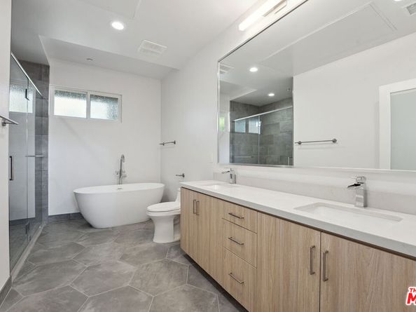 1746 Garfield Place 302, Los Angeles CA 90028