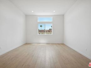 1746 Garfield Place 302, Los Angeles CA 90028