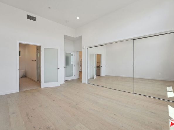 1746 Garfield Place 302, Los Angeles CA 90028
