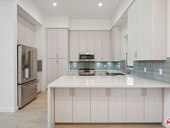1746 Garfield Place 302, Los Angeles CA 90028