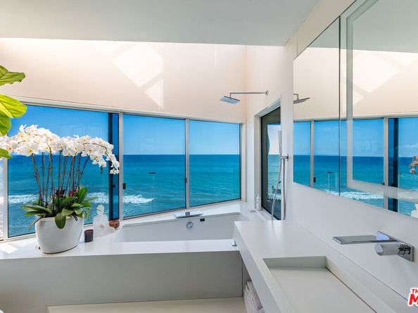 21016 Pacific Coast Highway, Malibu CA 90265