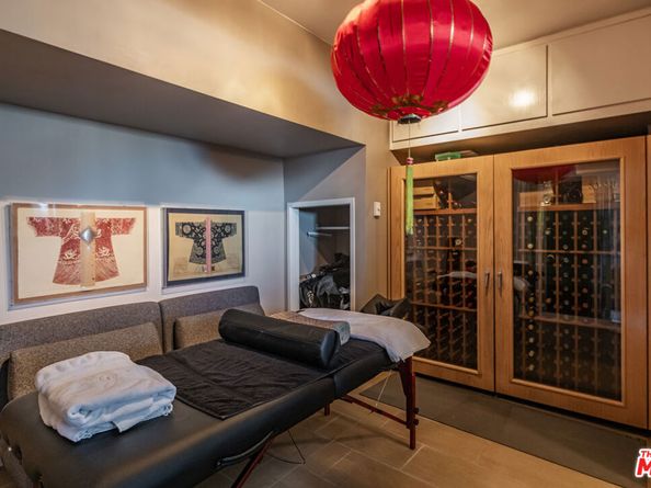 21016 Pacific Coast Highway, Malibu CA 90265