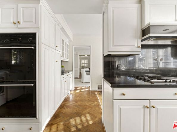 130 S Bentley Avenue, Los Angeles CA 90049