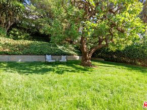 130 S Bentley Avenue, Los Angeles CA 90049