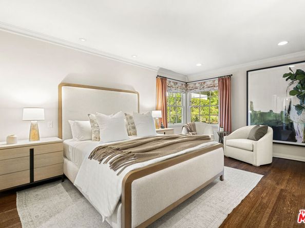 130 S Bentley Avenue, Los Angeles CA 90049