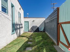 2308 S Highland Avenue, Los Angeles CA 90016
