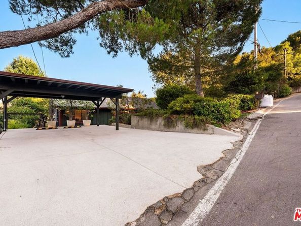 19806 Valley View Drive, Topanga CA 90290