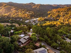 19806 Valley View Drive, Topanga CA 90290