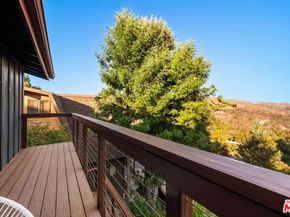 19806 Valley View Drive, Topanga CA 90290