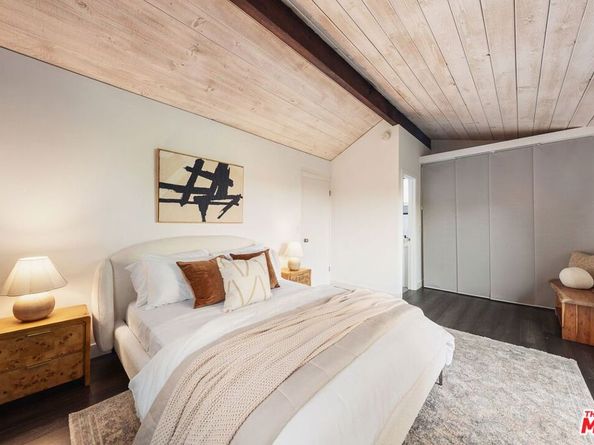 19806 Valley View Drive, Topanga CA 90290