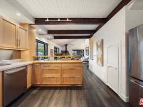 19806 Valley View Drive, Topanga CA 90290