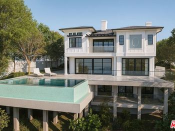 2120 Linda Flora Drive