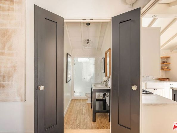 8917 Dorrington Avenue, West Hollywood CA 90048