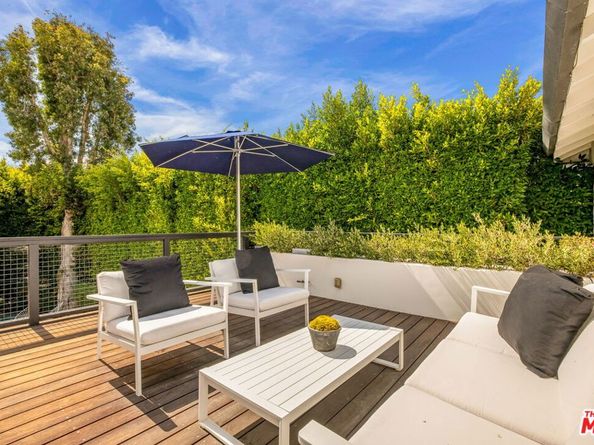 8917 Dorrington Avenue, West Hollywood CA 90048