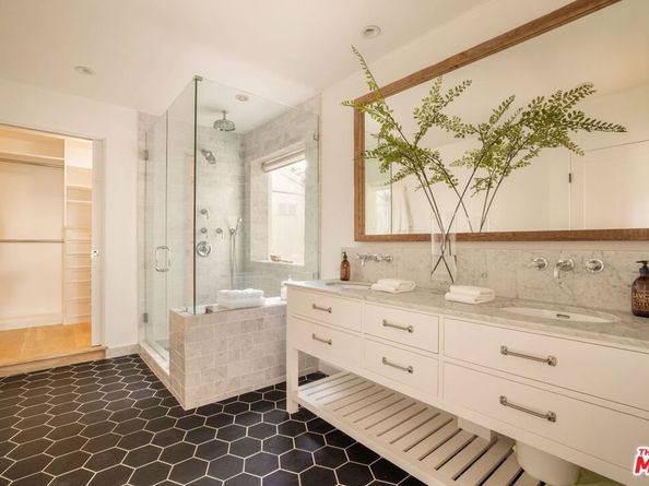 8917 Dorrington Avenue, West Hollywood CA 90048