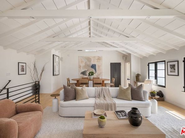 8917 Dorrington Avenue, West Hollywood CA 90048