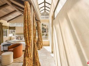 15091 Rayneta Drive, Sherman Oaks CA 91403