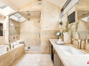 15091 Rayneta Drive, Sherman Oaks CA 91403