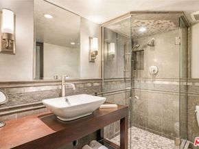 15091 Rayneta Drive, Sherman Oaks CA 91403