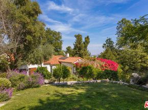 15091 Rayneta Drive, Sherman Oaks CA 91403