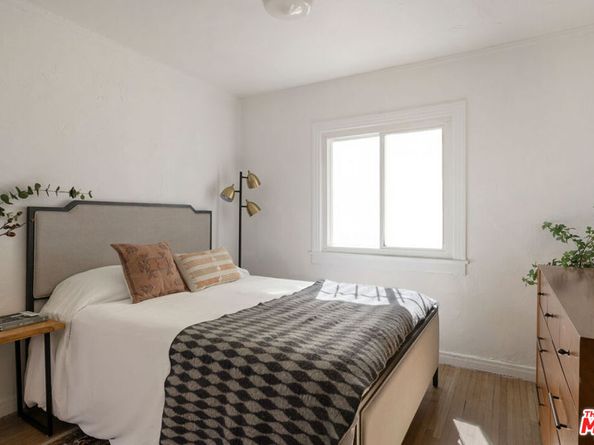 9204 National Boulevard, Los Angeles CA 90034