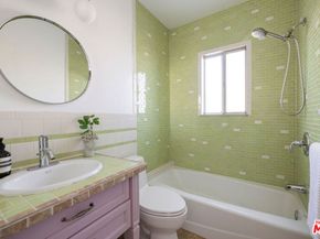 9204 National Boulevard, Los Angeles CA 90034