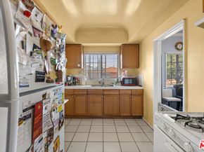 1722 W 79th Street, Los Angeles CA 90047