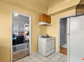 1722 W 79th Street, Los Angeles CA 90047