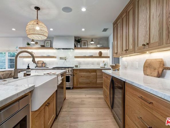 2554 Amherst Avenue, Los Angeles CA 90064